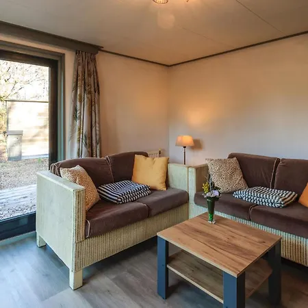 2 Bedroom Beautiful Home In Well Exterior photo