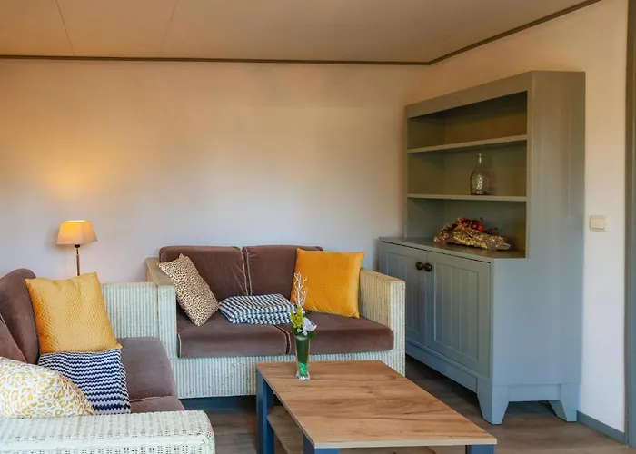 2 Bedroom Beautiful Home In Well